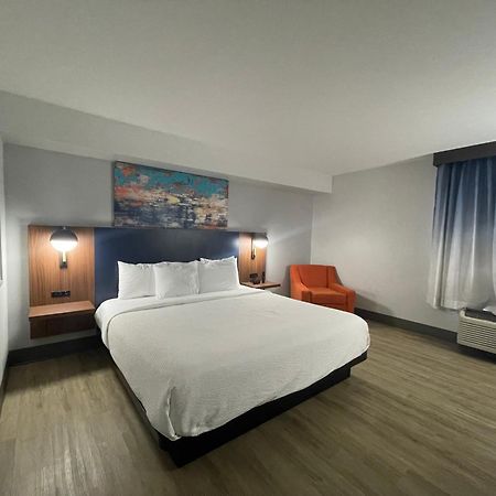 La Quinta By Wyndham Birmingham Гоумвуд Екстер'єр фото