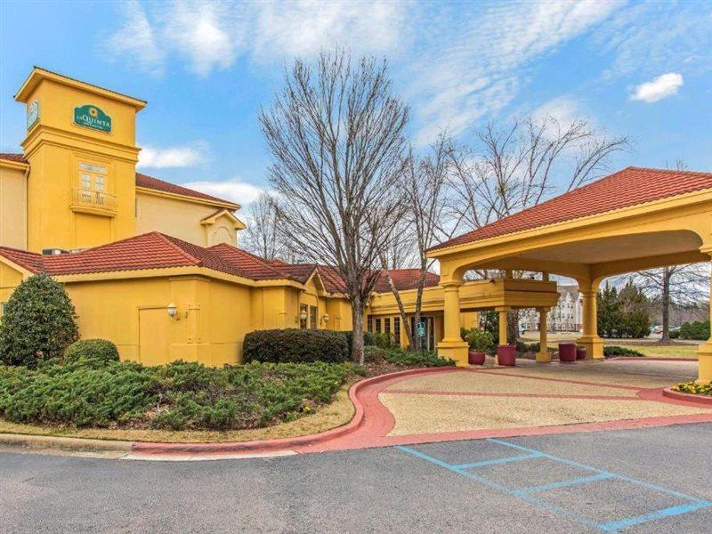 La Quinta By Wyndham Birmingham Гоумвуд Екстер'єр фото