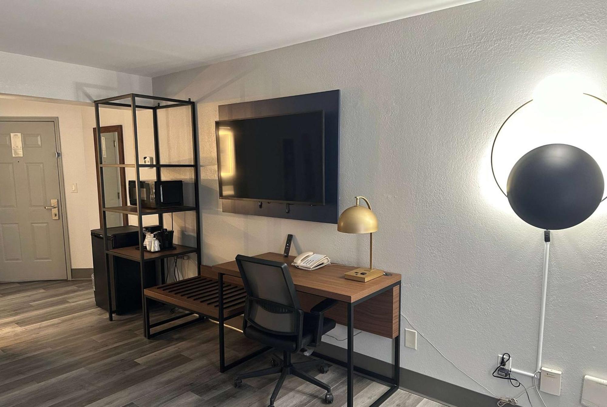 La Quinta By Wyndham Birmingham Гоумвуд Екстер'єр фото