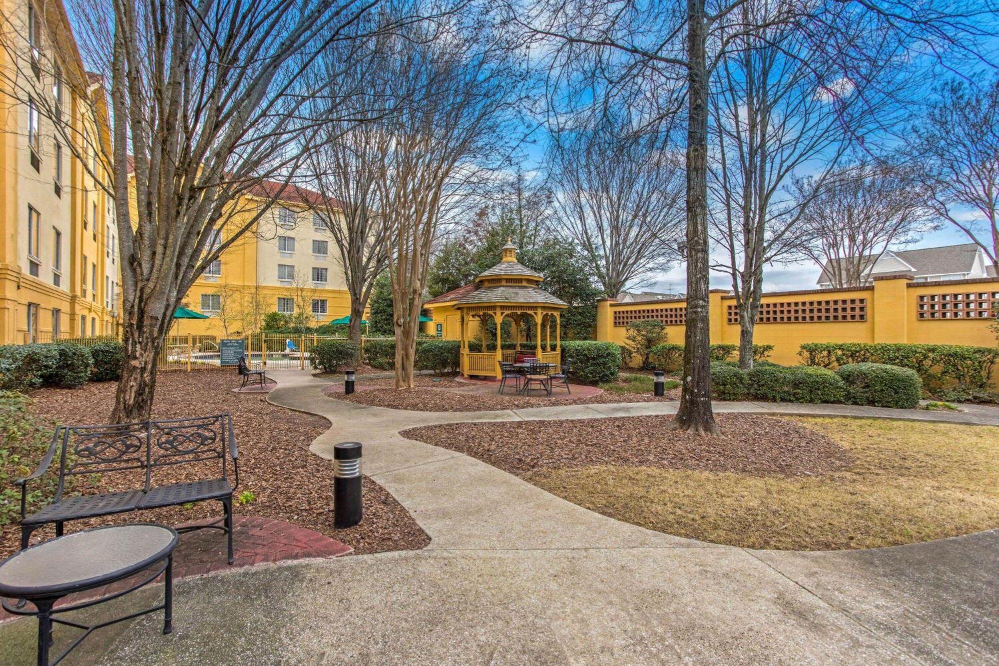 La Quinta By Wyndham Birmingham Гоумвуд Екстер'єр фото