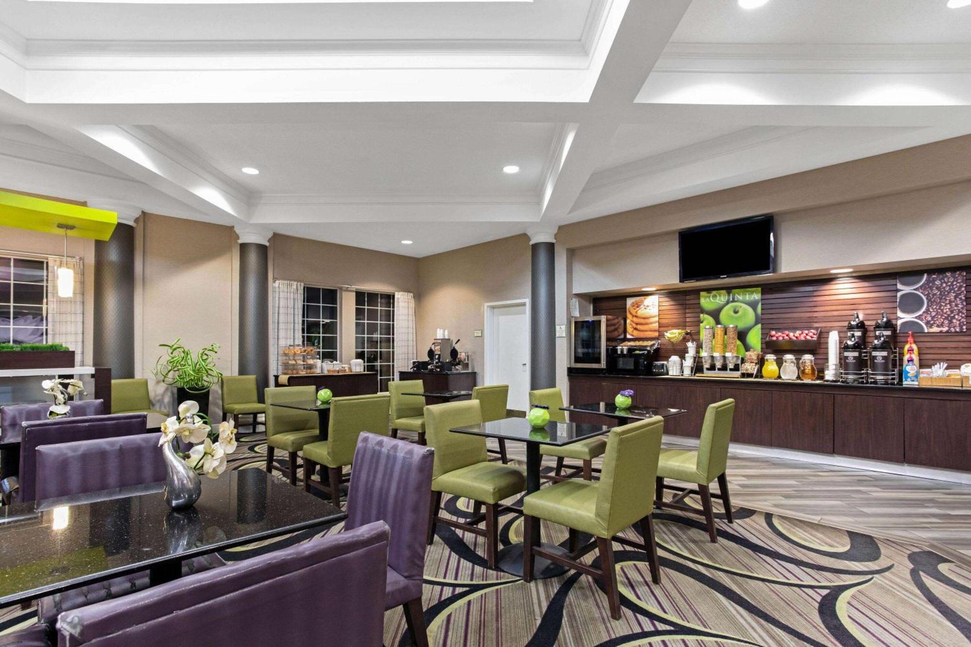 La Quinta By Wyndham Birmingham Гоумвуд Екстер'єр фото