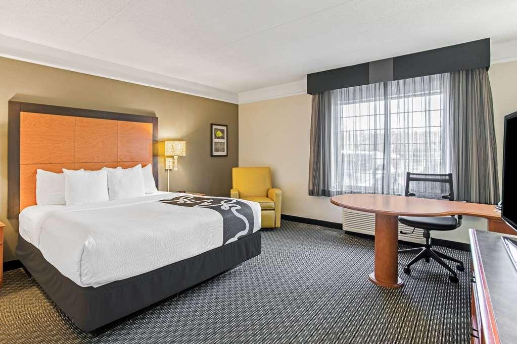 La Quinta By Wyndham Birmingham Гоумвуд Номер фото