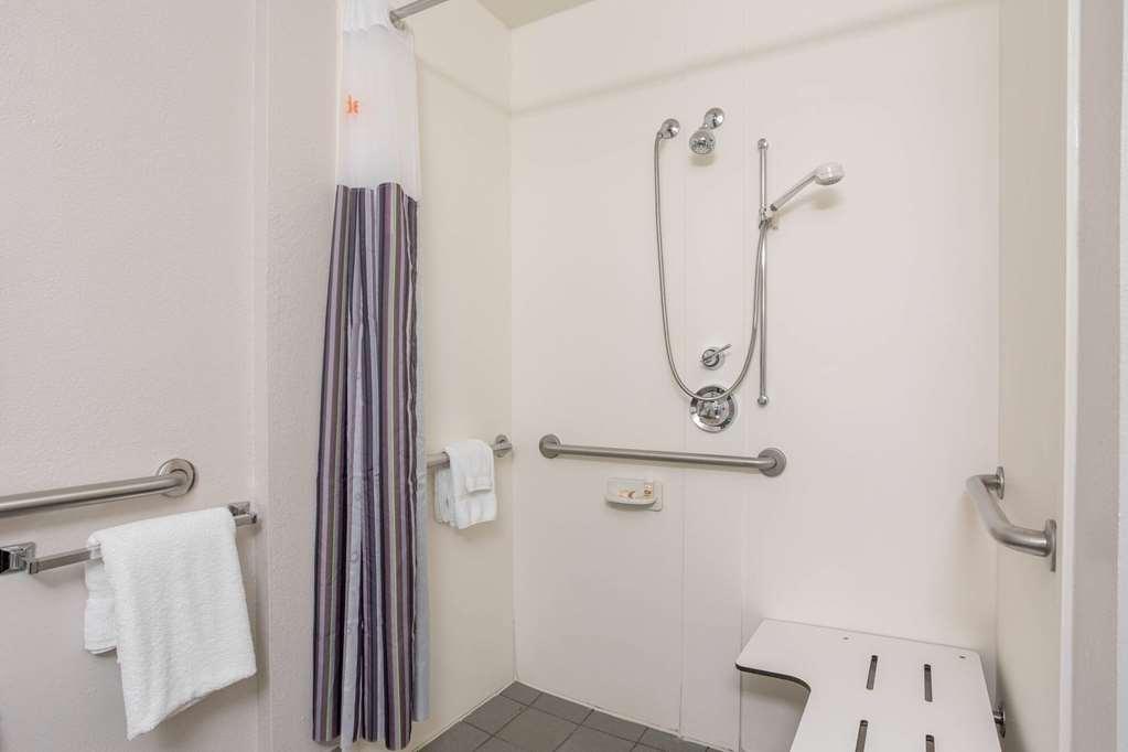 La Quinta By Wyndham Birmingham Гоумвуд Номер фото