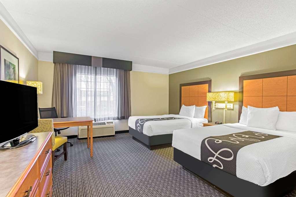 La Quinta By Wyndham Birmingham Гоумвуд Номер фото